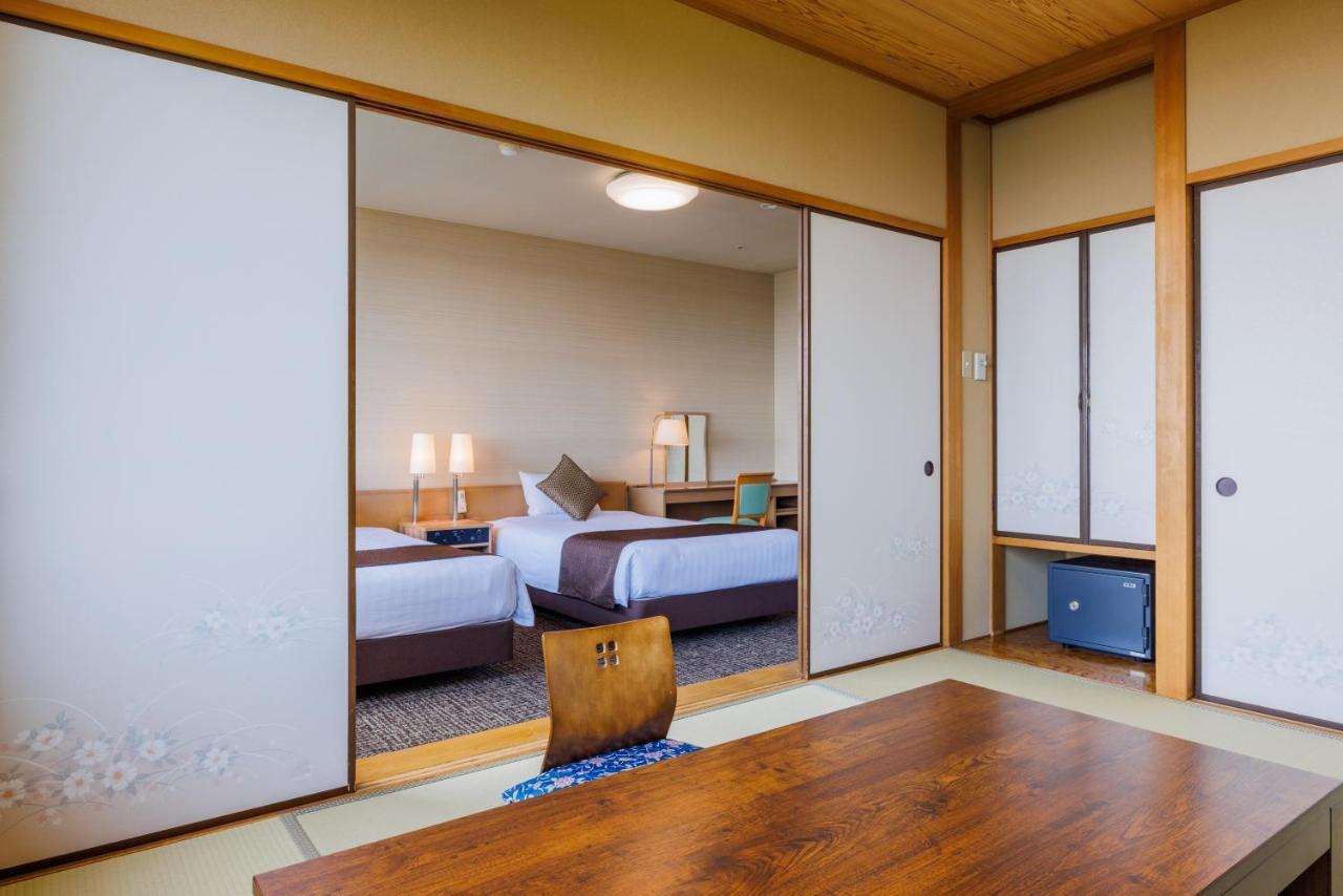 คัมโปะ โนะ ยะโดะ ไยซุ Hotel ภายนอก รูปภาพ