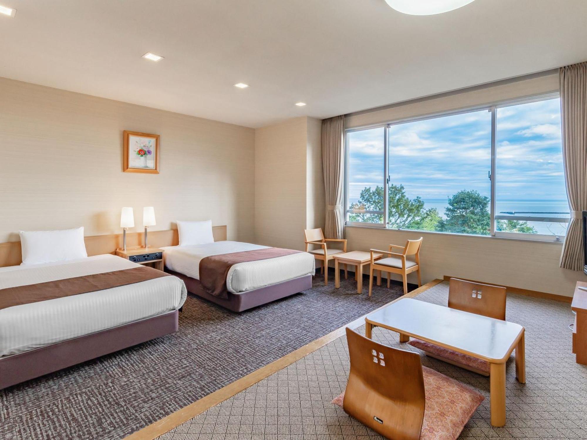 คัมโปะ โนะ ยะโดะ ไยซุ Hotel ภายนอก รูปภาพ